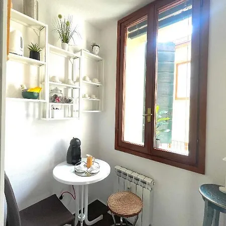 Apartment De Caesar - Centro Storico *